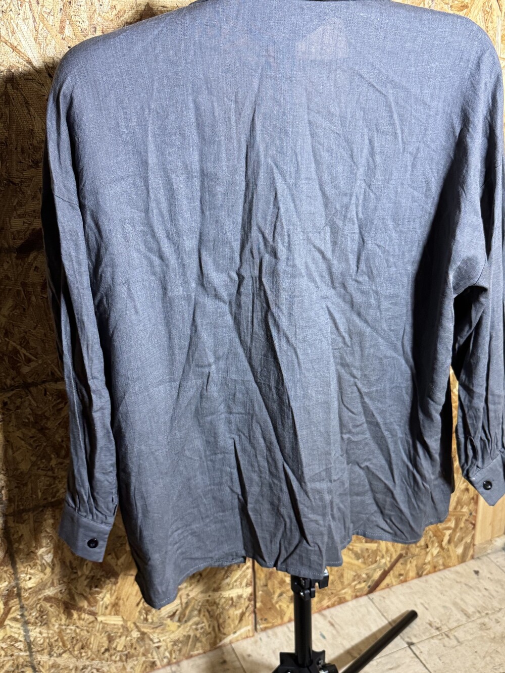 Freedom Gray Long Sleeve Button-Up Shirt Lightweight Casual